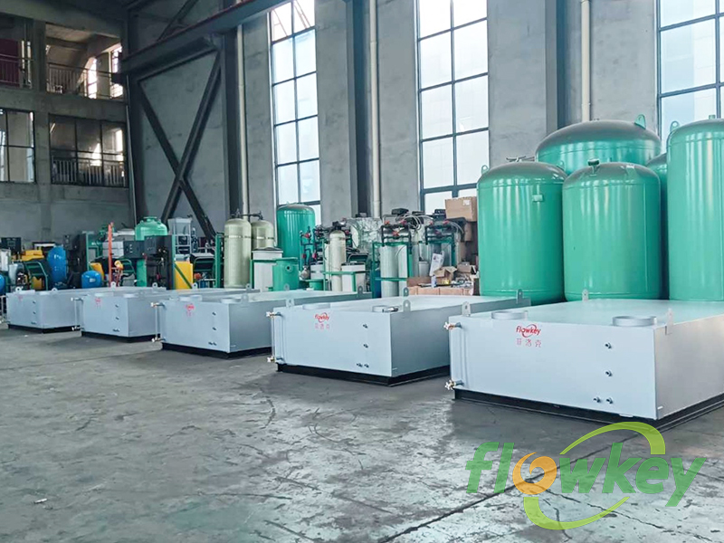 1737445877196579.jpg 平板水箱.jpg